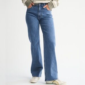 High Rise 90s Relaxed Jean Abercrombie & Fitch